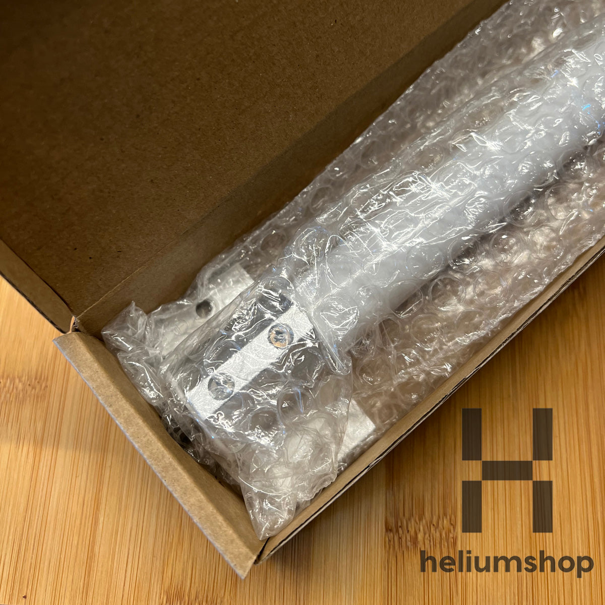 MikroTik 868 Omni körsugárzó antenna kit, 6.5 dBi, 824-960 MHz (Bemutató Termék)